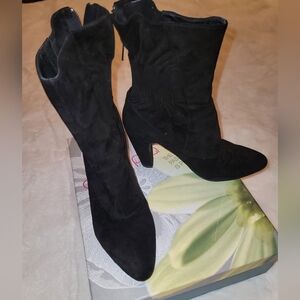 Elegant Black Women's Boots